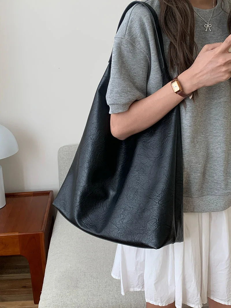 Bag texture soft leather large capacity Underarm Communicating Lazy Style Versatile shoulder tote bag 250408