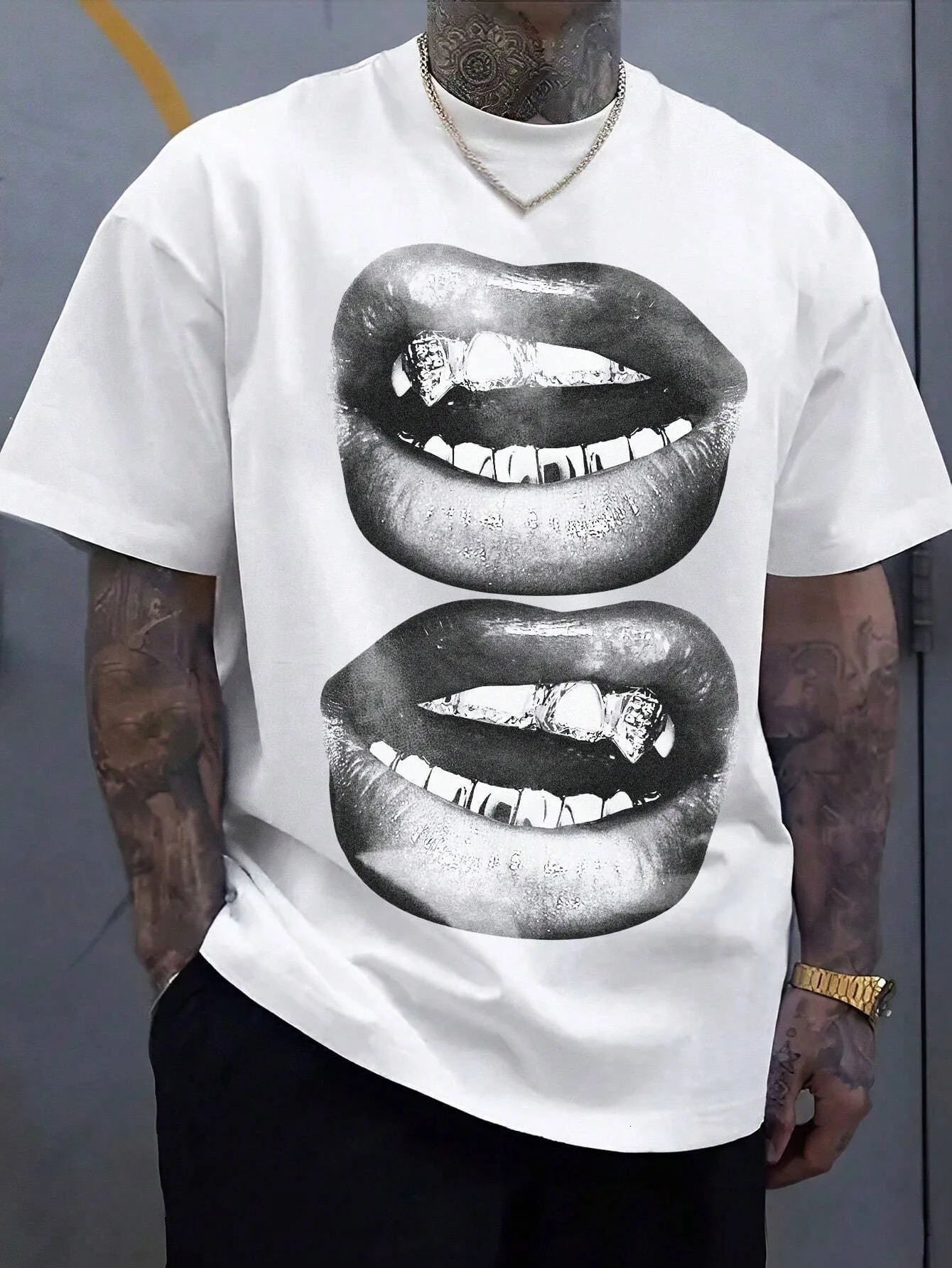 Retro Simple Sexy Lips Printed Summer Cotton Tshirt Fashion Mens Clothing Top Casual Solid Color Street 250409