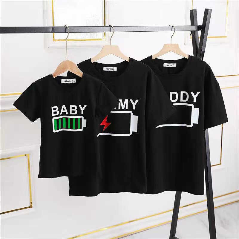 Parent child outfit for outdoor wear home leisure loose short sleeved fashion Korean version fun battery printed family of three S2548