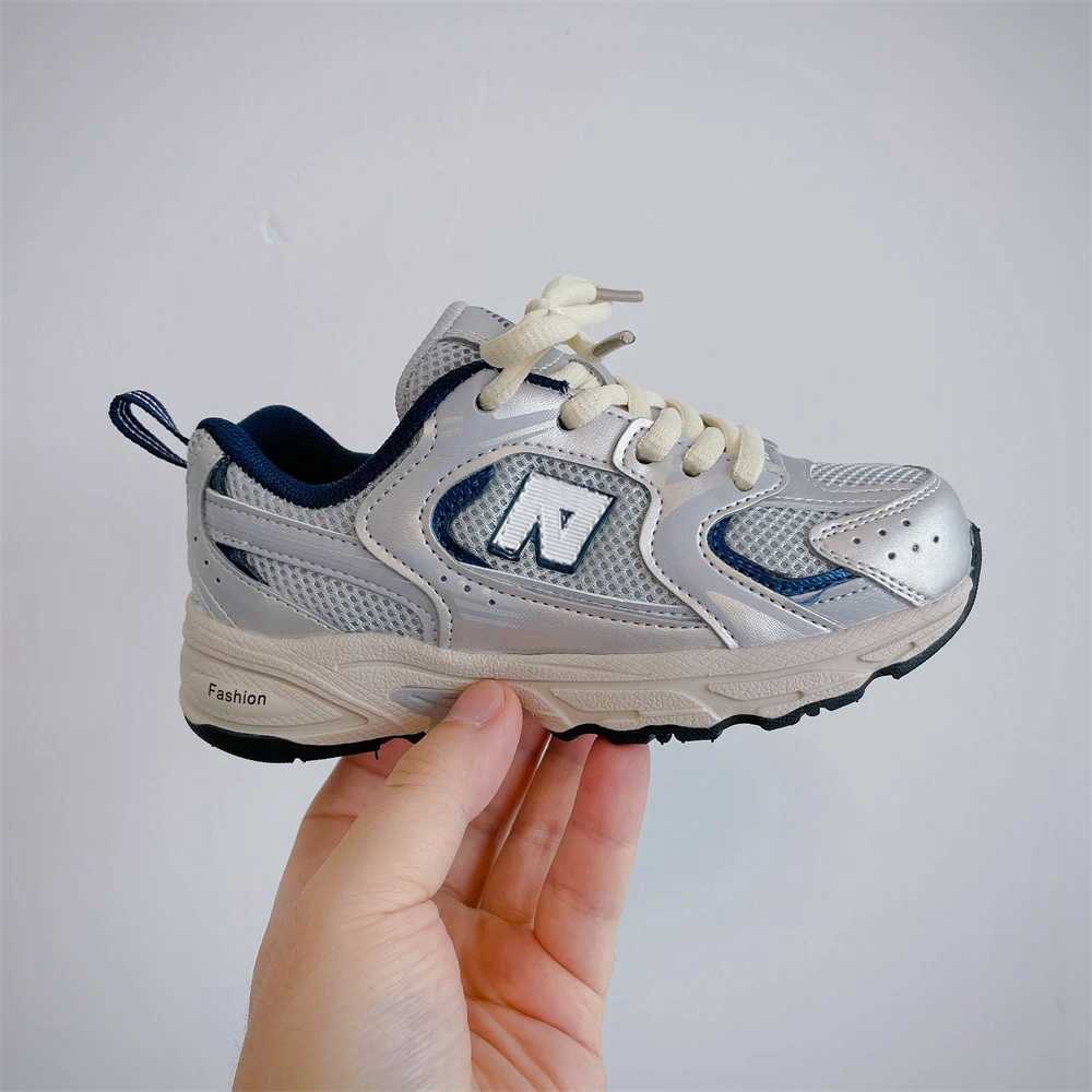 Boys and girls sports shoes childrens fashion school shoes childrens lightweight and breathable mesh casual shoes X250409