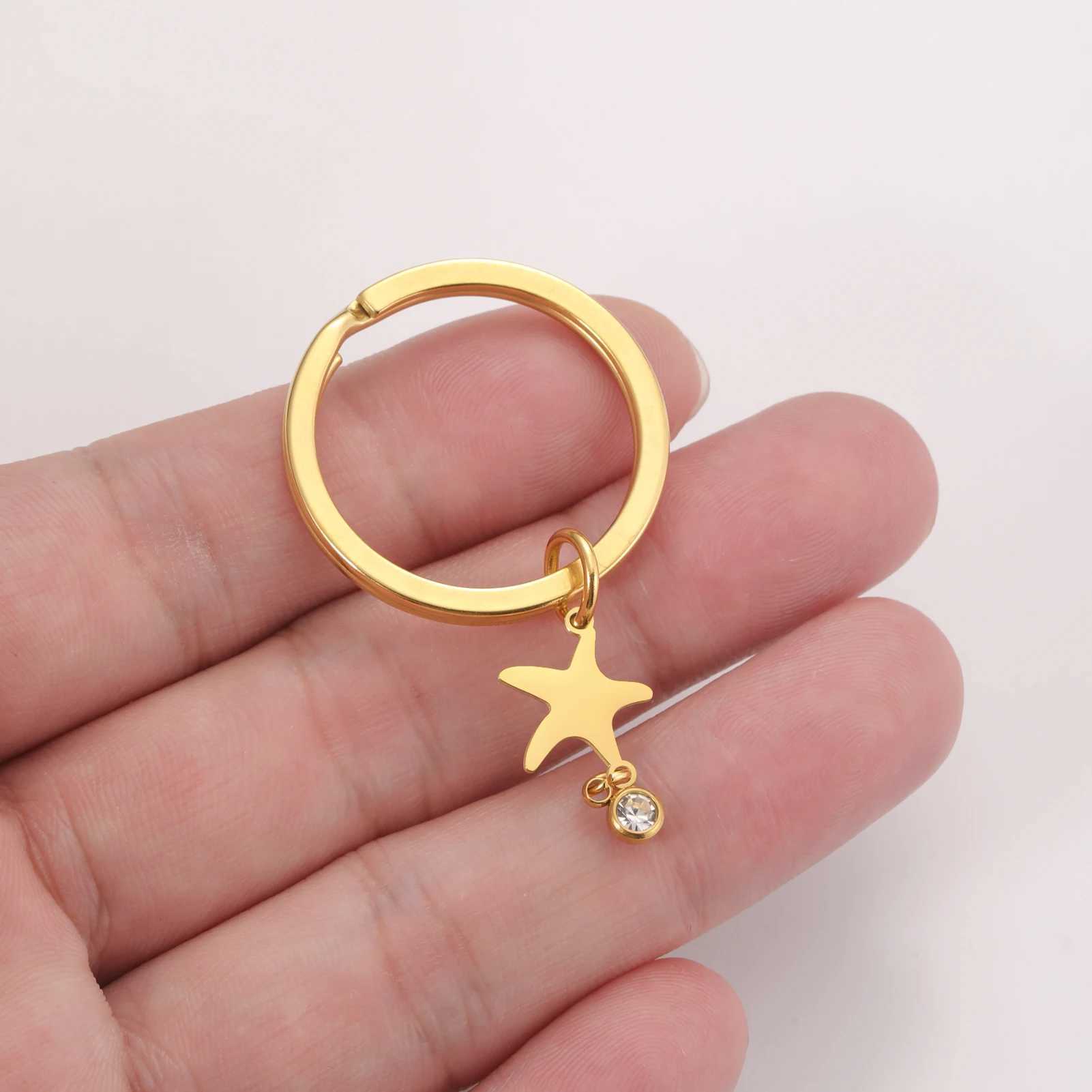 Lucktune Seastar Beach style keychain stainless steel starfish pendant car keychain suspension jewelry decoration giftXJ250409