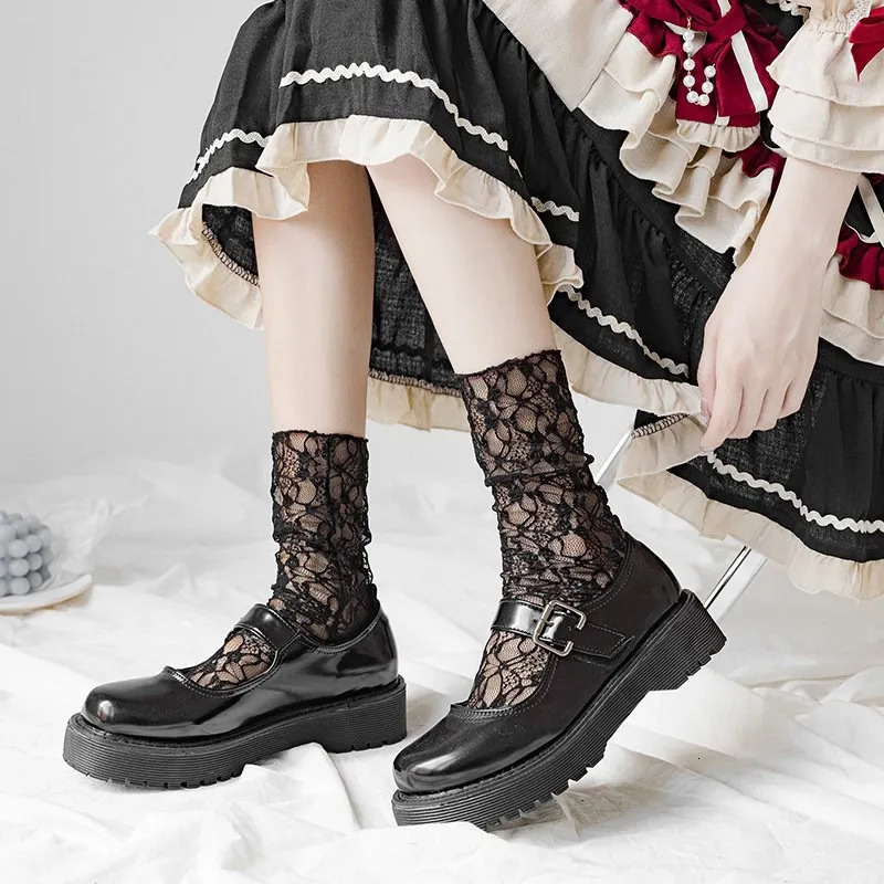 Women Socks Retro Lace Floral Mesh Lolita Cute Socks Thin Middle Tube Transparent Socks Girl Sweet Breathable er Socks 250409