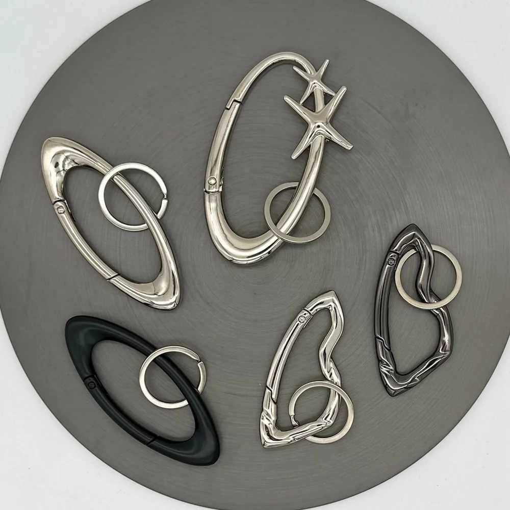 Y2K Punk Star Oval Overall Keychain Axe Rack Mountain Bike Keychain Gothic Backpack Decoration Korean FashionXJ250409