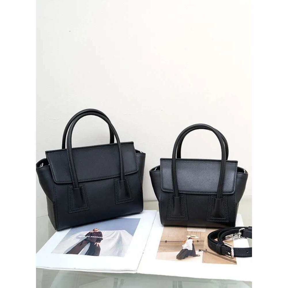 Fashion Women Cowskin Genuine Leather Bag Casual Office Ladies Tote Handbag Solid Color Designer Single Shoulder Crossbody Bags