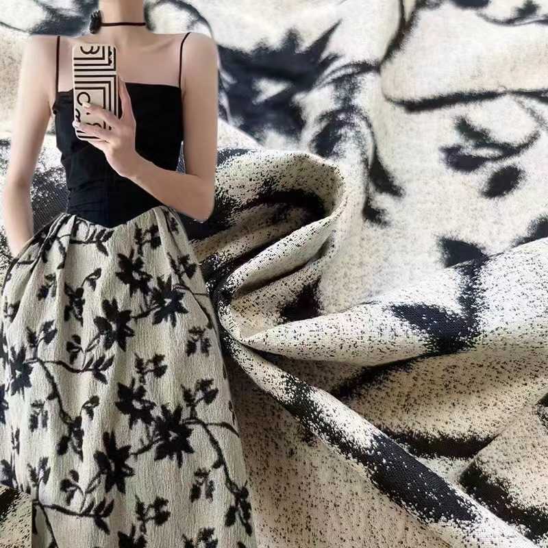 Jacquard fabric plum blossom fabric yarn dyed jacquard fabric Chinese style fabric new Chinese style dress luggage fabric S2548