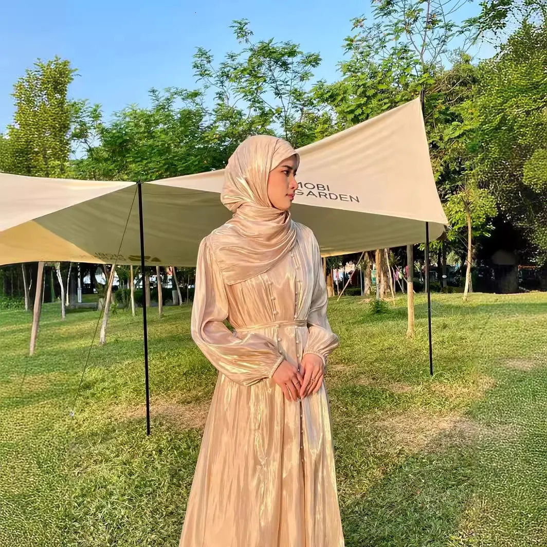 Elegant beaded cardigan with fluffy sleeves prayer dress Muslim suit sleeveless suitable for Dubai Abaya 250409