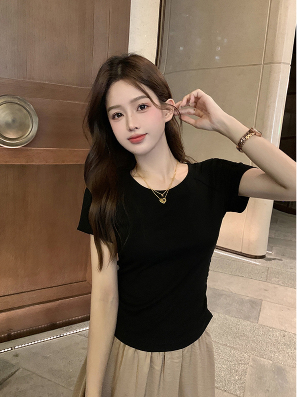 2025S Designer Women S T Shirt Spicy Girl S Mind Machine T Shirt Summer Back Hollow Design Feeling Slim Fit Folded Waist Short Sleeve Top For Women