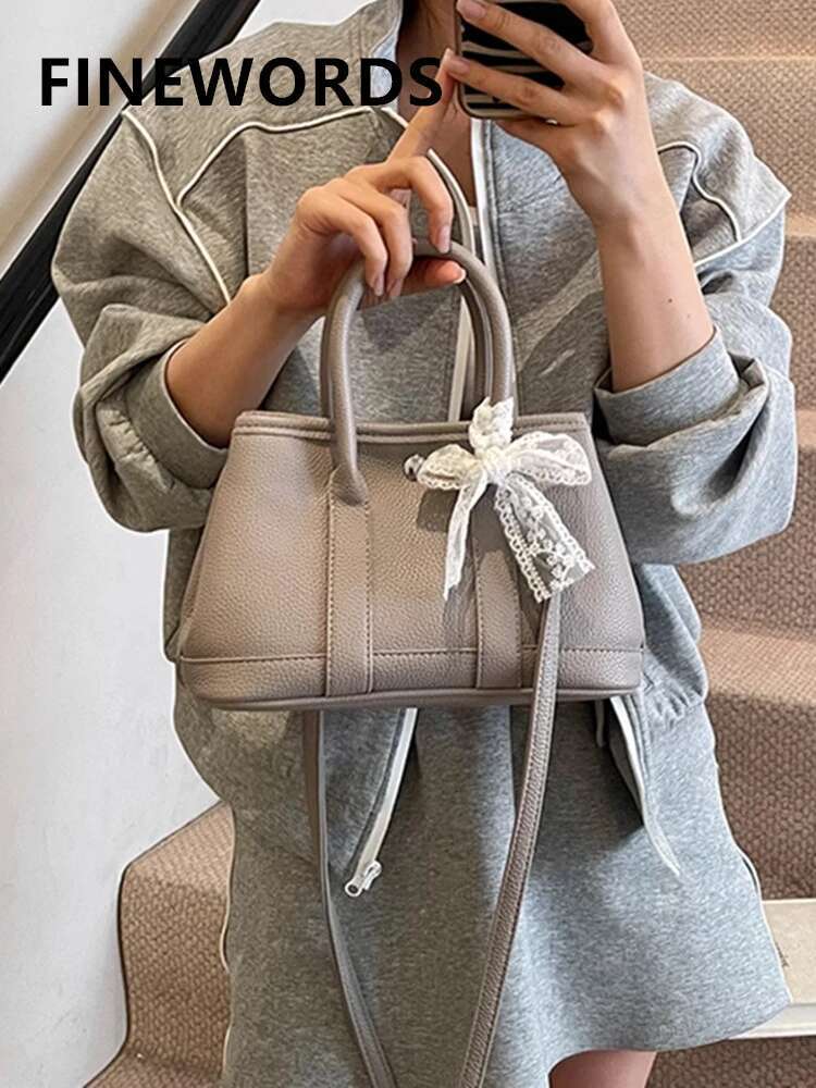 Lizzytsu Elegant Designer Lace Tote Bags Vintage Korean Hobos Women Easymatch Shoulder Streetwear Crossbody Bag