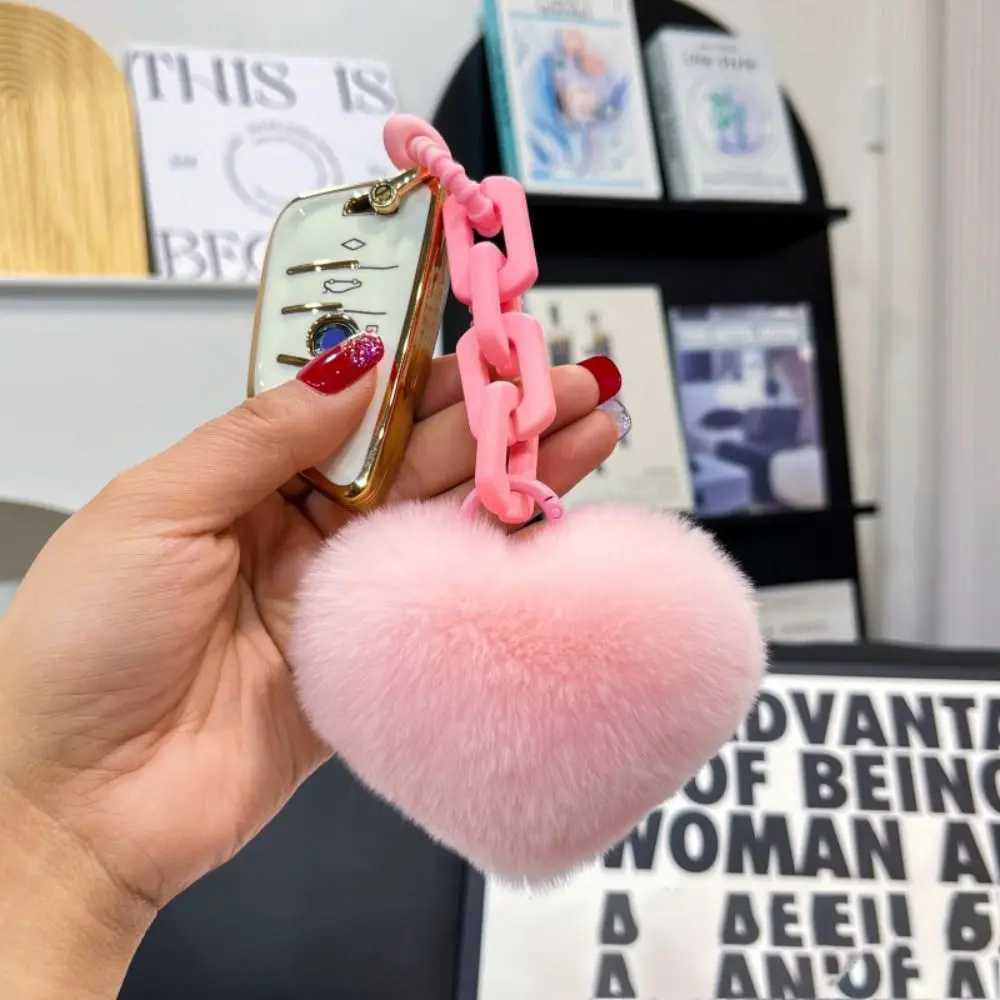 7cm natural fur heart-shaped ball charm keychain womens creative soft bag pendant cute plush toy keychain Valentines Day giftXJ250409