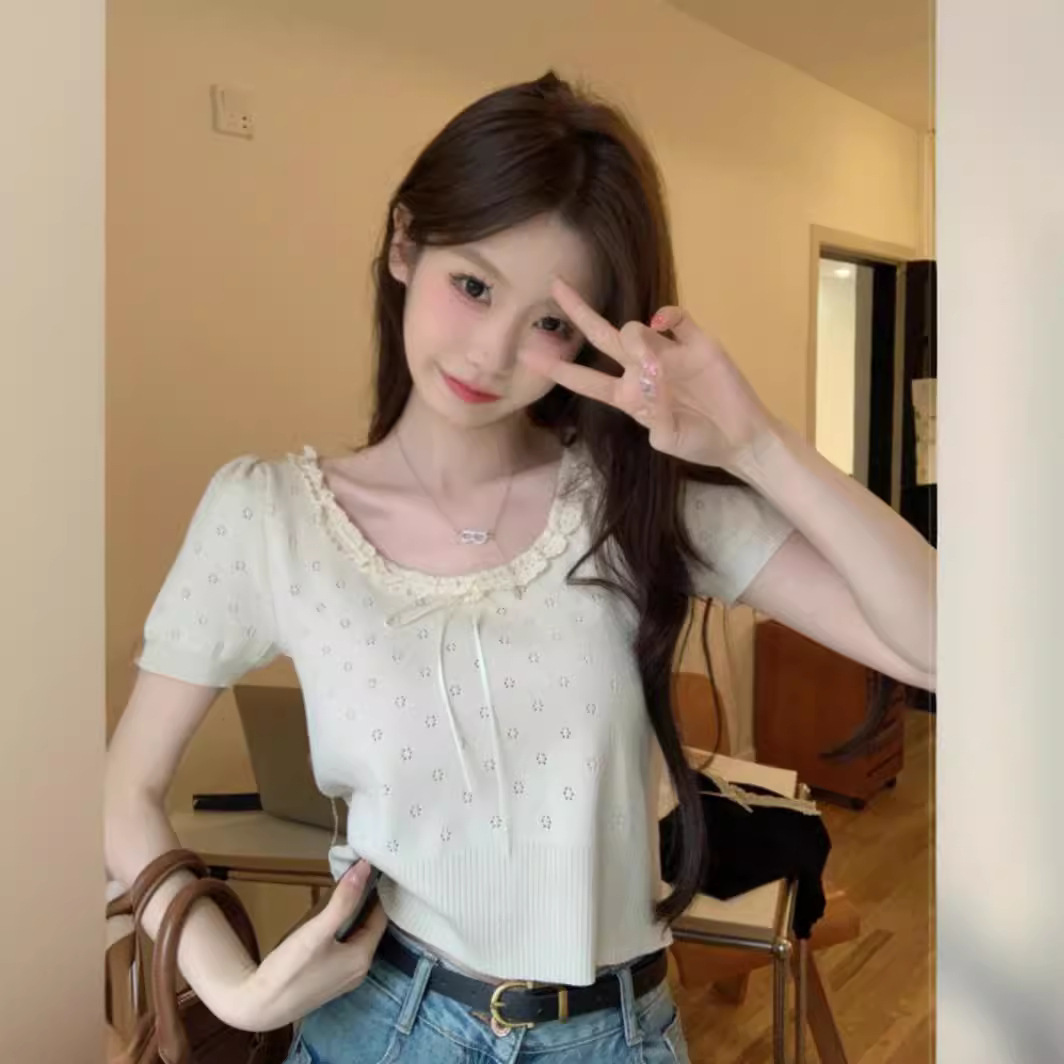 2025S Designer Women S T Shirt Summer New Lace Hollow Bow Knitted Short Sleeved T Shirt For Women S Sweet And Slim Fit Student Top Trendy