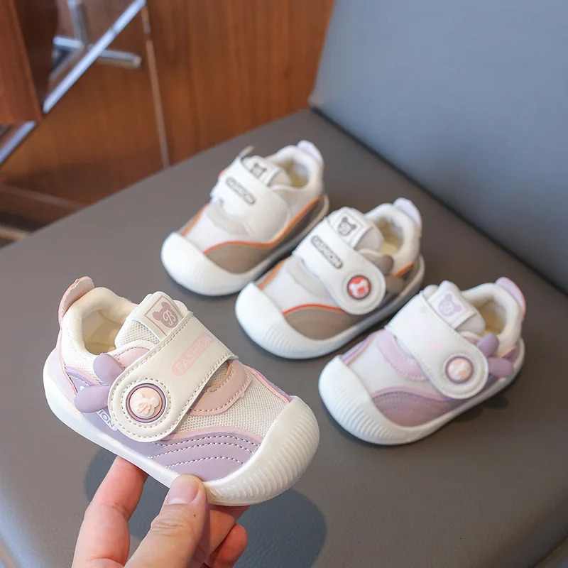 Soft and breathable baby shoes autumn baby shoes born first mover toddler sports shoes baby boys and girls casual walking shoes 250409
