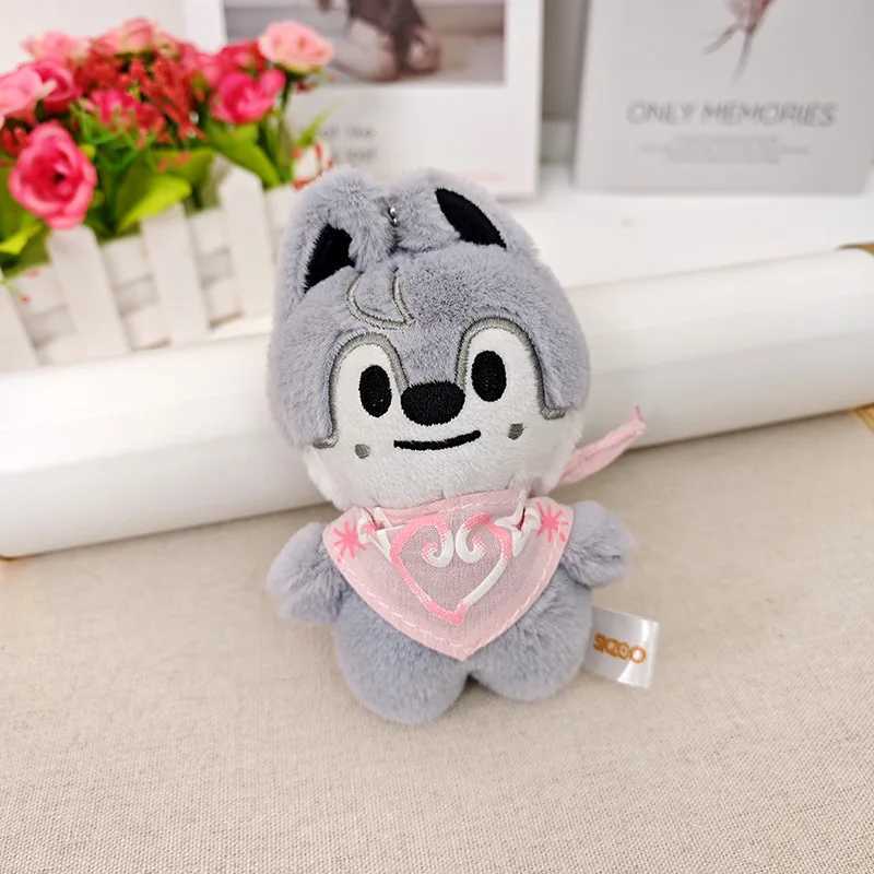 10cm New Stray Childrens Plush Doll SKZOO Saliva Towel Beanie Eye Li Longfu Keychain Fan GiftXJ250409