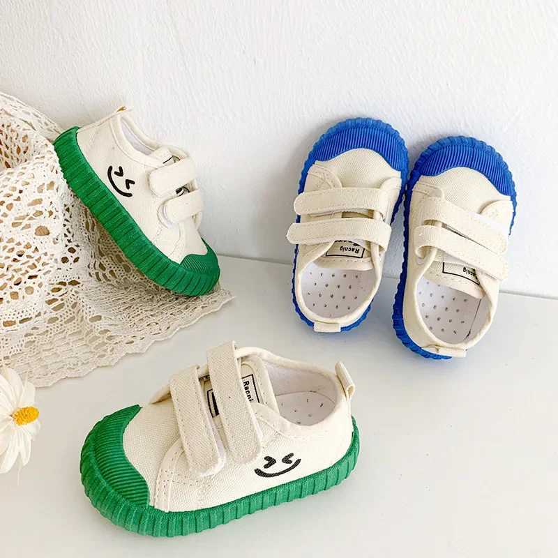 Childrens canvas shoes Korean comparison casual shoes spring soft sole student shoes baby womens shoes Teniszapatos Ni a X250409