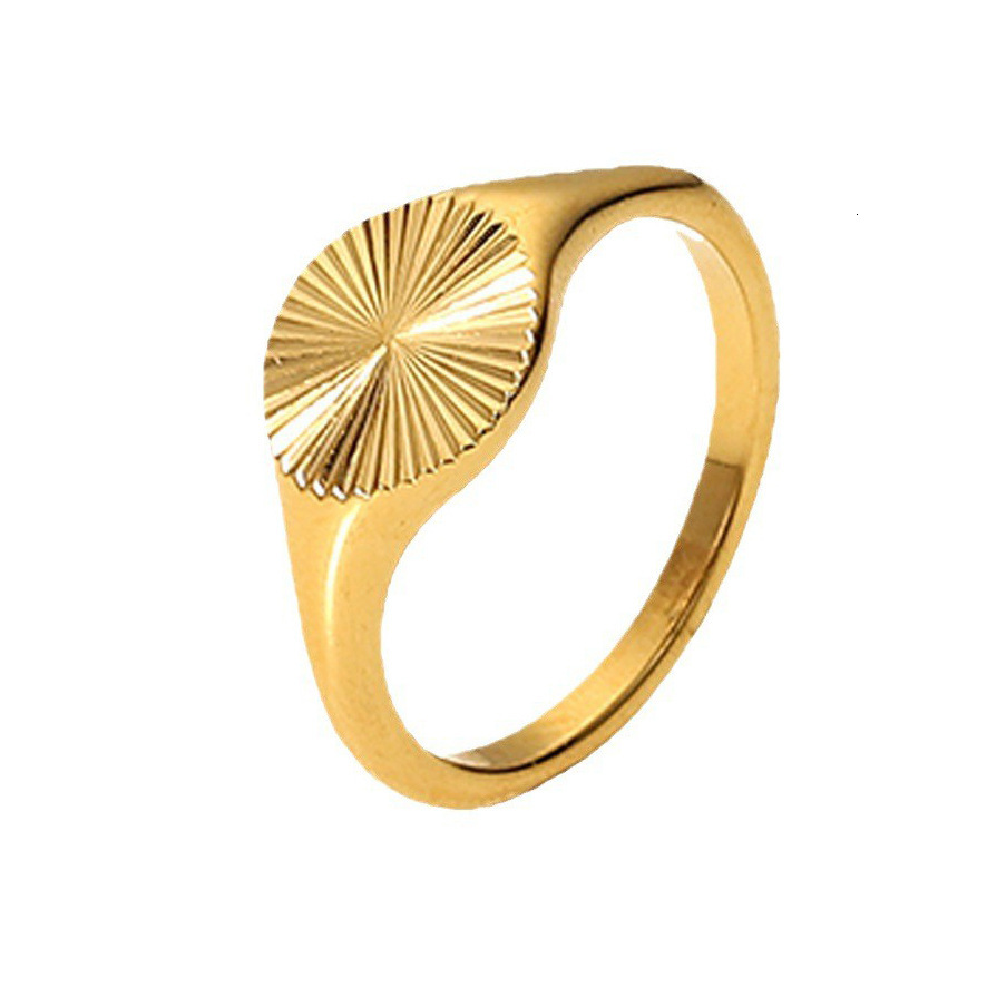 Ins style simple and fashionable carved stainless casting ray gold-plated flower shaped titanium steel ring