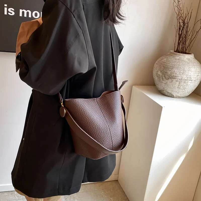LEFTSIDE Small PU Leather Shoulder Bags For Women 2024 Y2k Fashion Trend Female Bucket Crossbody Bag Lady Handbags And Purses