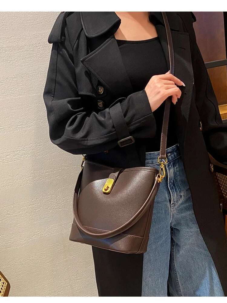 Fashion Women's Genuine Cow Leather Shoulder Bags Ladies Versatile Designer Crossbody Bag Female Bucket Handbags For Lady