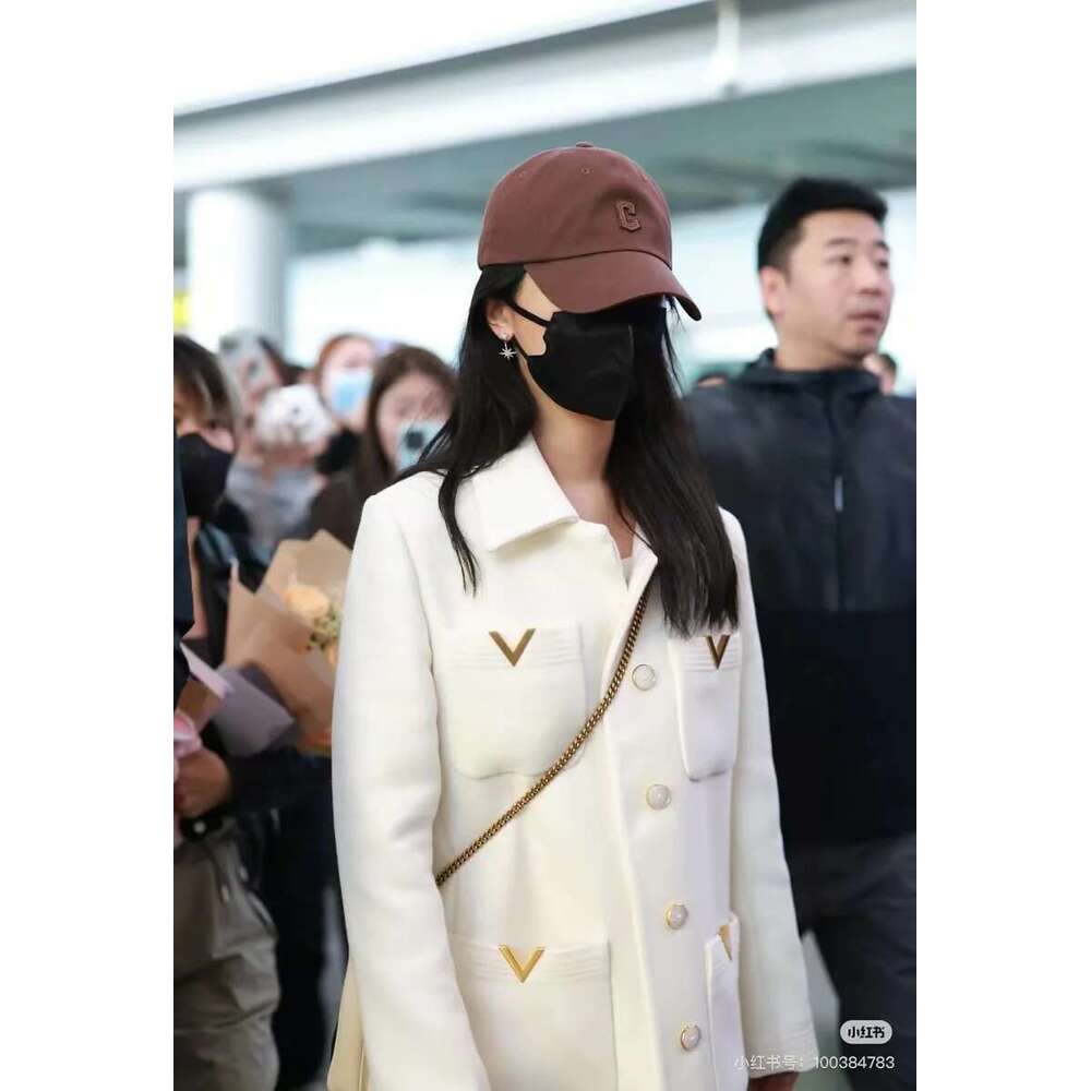 Women's Wear Et0762 Fashion Women Coat 2025 Popular European Design Party Style Women's Clothing