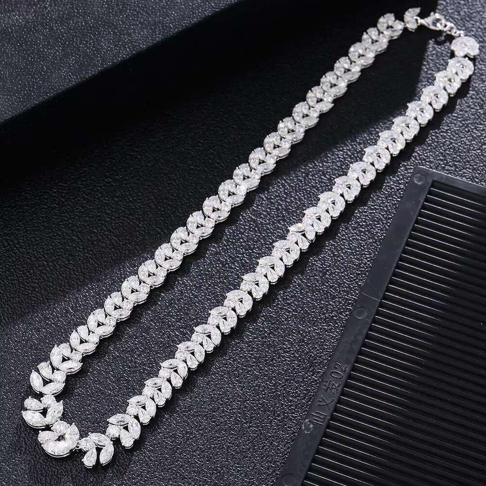 Pure sier electroplated platinum pyroxene exquisite jewelry with a width of 15mm, necklace, women's gift bracelet