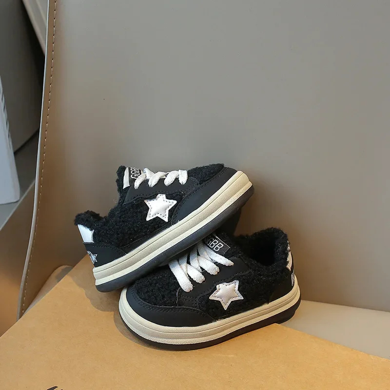Cute celebrity winter plush warm baby shoes womens shoes soft soled silicone baby casual shoes 250409