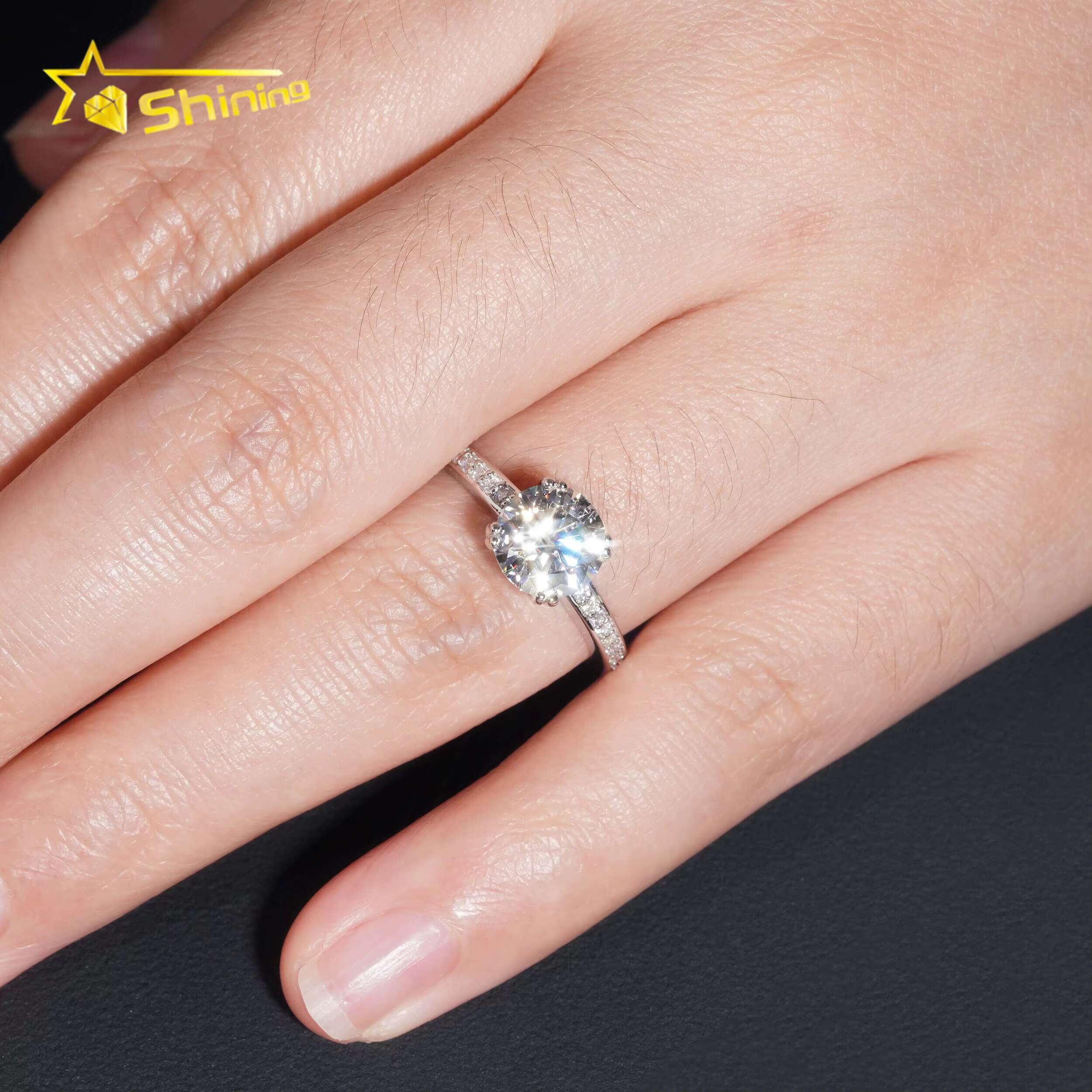 Wholesale 925 Sterling Silver Vvs Diamond Engagement Rings Women Brilliant Cut 7.5mm Gold Ring Women Rings Moissanite