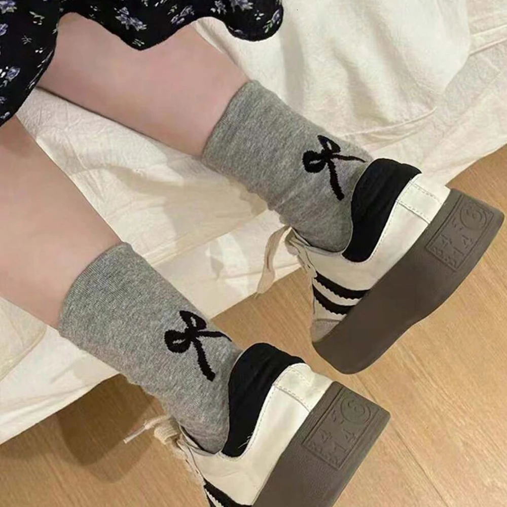 3 Pairs Women Bow Tie Mid Tube Socks Fashionable Round Neck Ballet Style Solid Color Cute Soft And Comfortable Casual Socks 250409