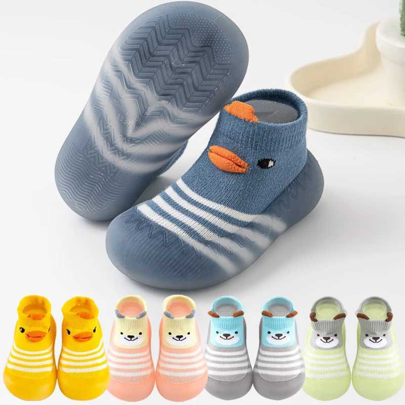 Animal pattern baby floor socks anti slip silicone soles cute cartoon childrens shoes breathable and casual cotton baby boys and girls shoes X250409