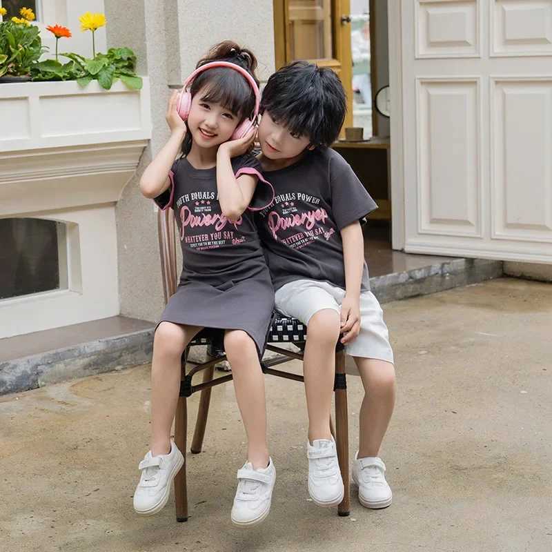 Parents and Children Match Korean Clothing Family Brothers and sisters Clothing Father son T-shirt Mother daughter Dress Womens Couple Style S2548
