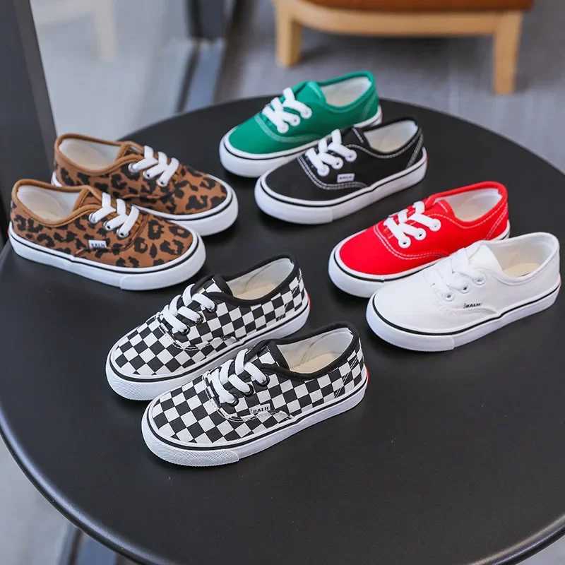 Summer New Boys Canvas Shoes Girls Sports Shoes Fashion Board Shoes Student White Shoes Childrens Shoes Zapatillas X250409