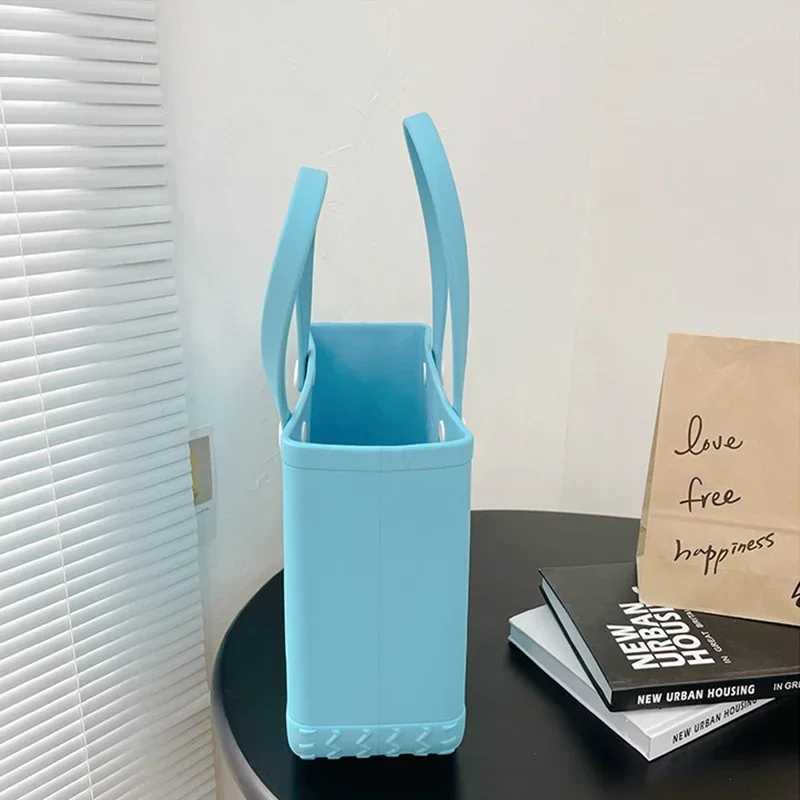 Fashionable beach bag Borg bag rubber waterproof basket large capacity summer storage shoulder bag travel womens handbag shopping bagT250409