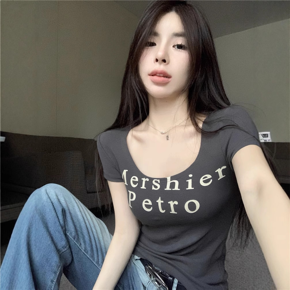 2025S Designer Women S T Shirt American Spicy Girl Letter Printed U Neck Short Sleeved T Shirt For Women S Summer New Design Pure Desire Style Top