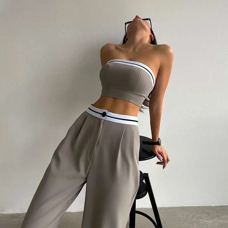 Spring/Autumn New Spicy Girl Outerwear Sports Tank Top, Strapless, Contrasting Color, High Waist, Wide Leg Pants, Casual Suit