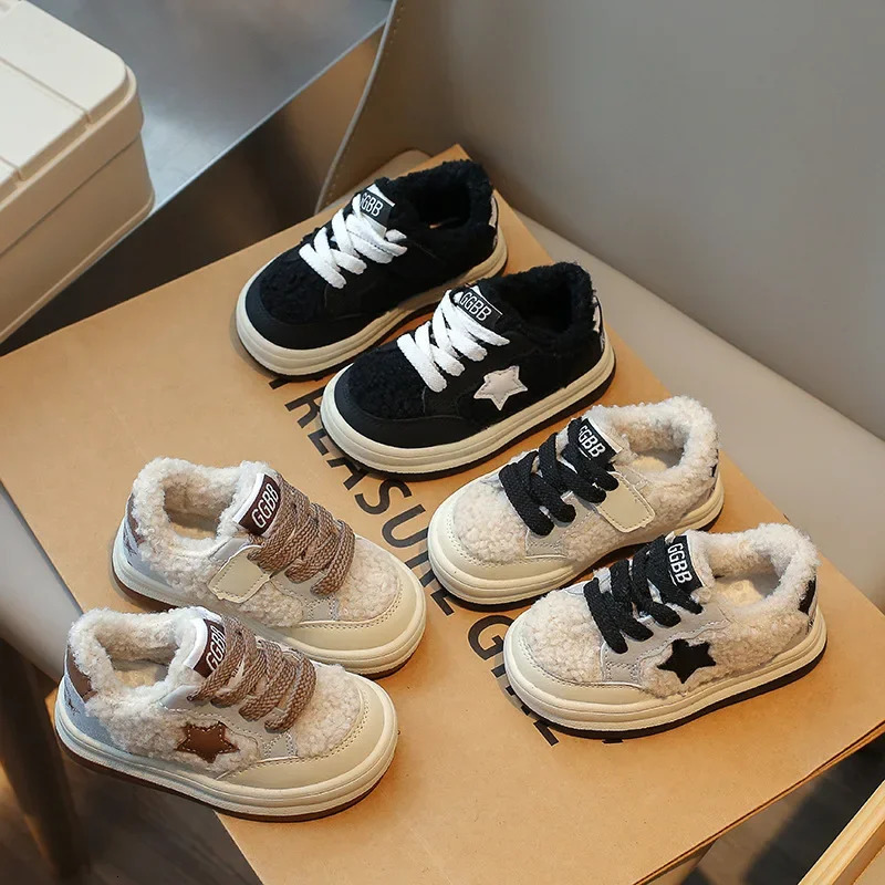Cute celebrity winter plush warm baby shoes womens shoes soft soled silicone baby casual shoes 250409