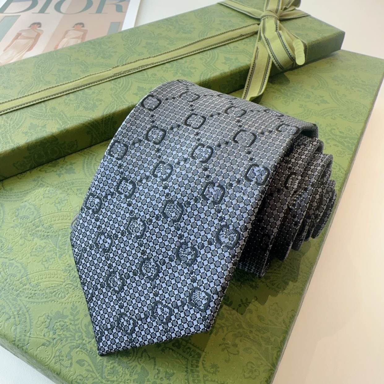 2025 Luxury High Quality Men's Tie Silk Necktie black blue Aldult Jacquard Party Wedding Business Tie Woven Fashion Top Fashion Design Hawaii Neck Ties 144