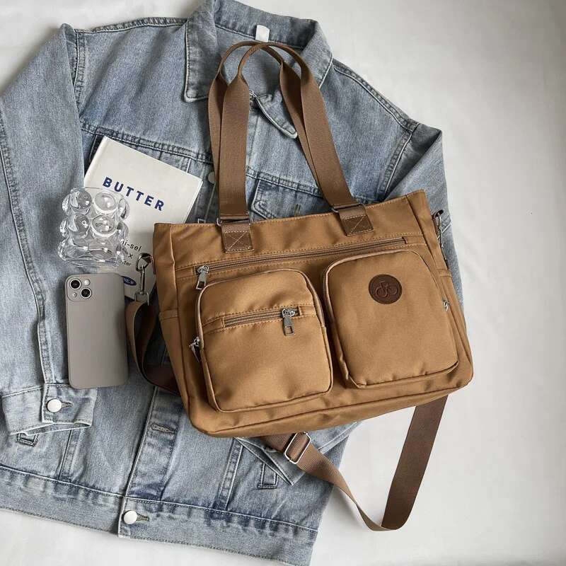 Fashionable And Minimalist Large Capacity Canvas Shoulder 2024 Trendy Retro Multi Pocket Tote Bag