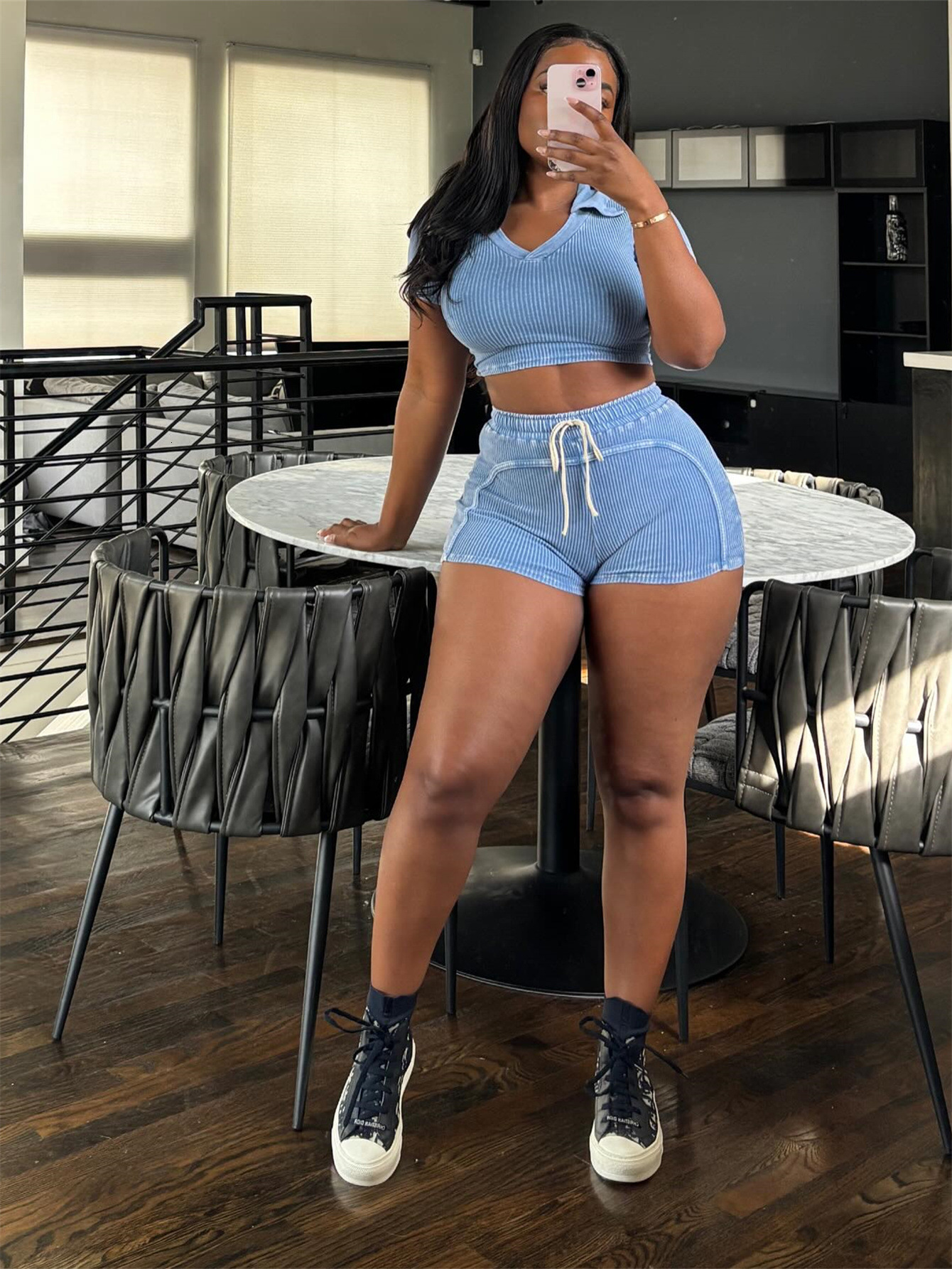 2025S Designer Women S Set Summer New Women S Casual Solid Color Open Umbilical Top Sexy Hip Lifting Shorts Two Piece Set For Women