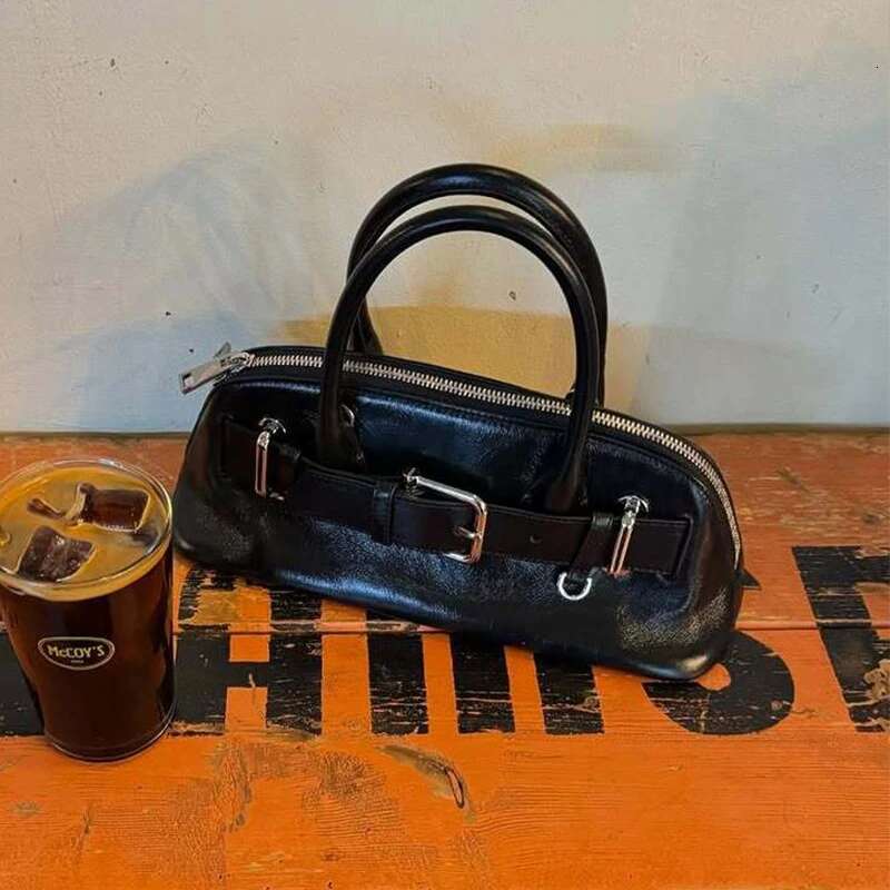 Fashion Genuine Leather Shoulder Textured Y2k Underarm Messenger High End Design Shell Bag Wallet Handbag