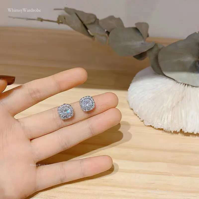classic earring desinger jewelry Women S sier six claw inlaid with dia hip-hop trend moissanite stone earrings studs Rock Rapper gift