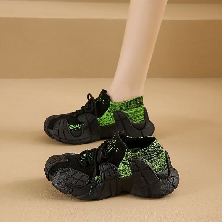 C International Fansen Breathable Socks Shoes Women's Shoes 2025 New Coconut Shoes Thick soled Sports and Leisure Shoes Soft soled