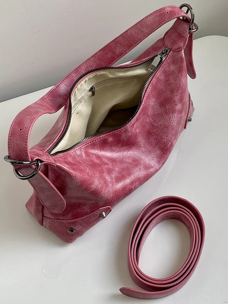 Personalized Womens Underwear Bag Texture Soft Leather Versatile Single Shoulder Cross Body Bag French Retro Motorcycle Handbag 250408