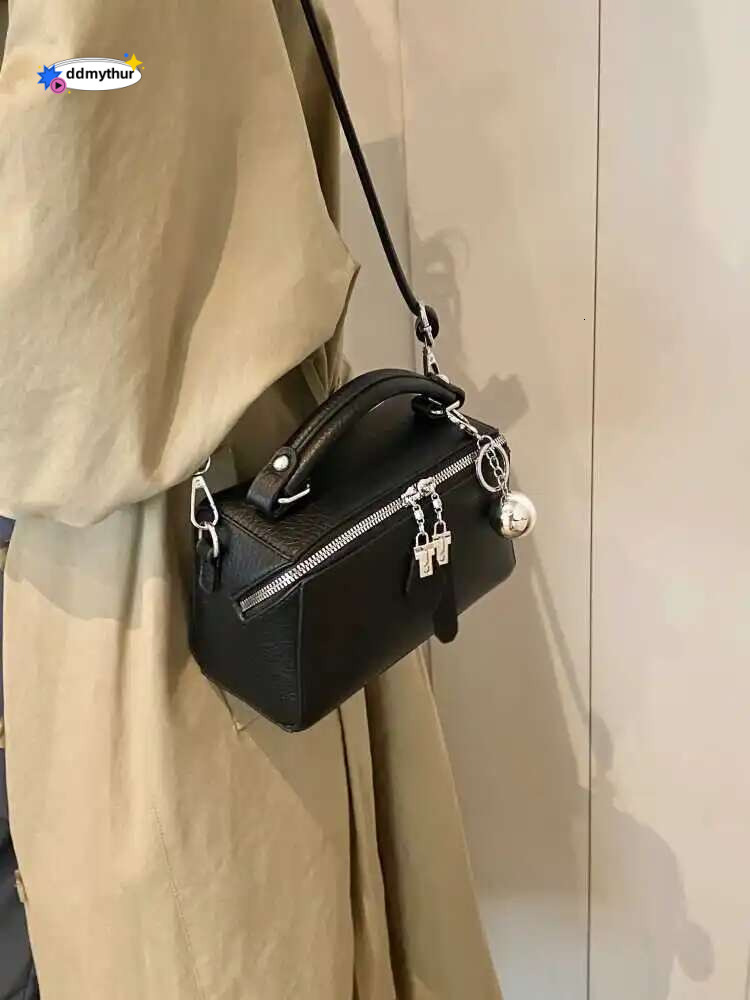 Spring Autumn Fashion Box For Women New PU Leather Versatile Crossbody Solid Color Soft Handheld Small Square Bag ddmythur