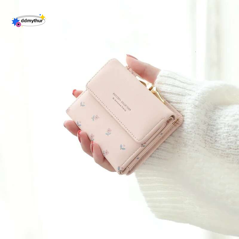 Short Buckle Purse Korean Version of The Three Fold Fresh and Simple Personality Small ral Mini Ladies Money Clip ddmythur