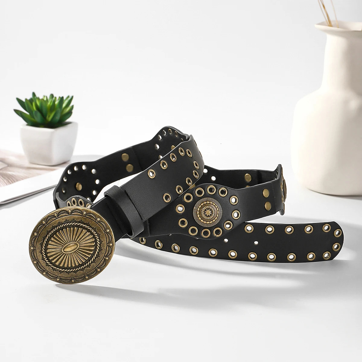 European and American retro buckle fashionable eyelet PU splicing characteristic waist belt 250409