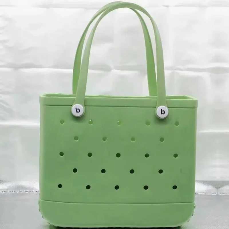 Extra Large Boggs Beach Bag Summer Travel EVA Beach Basket Womens Picnic Handbag Hole Waterproof Handwashing Bag Shoulder BagT2504092