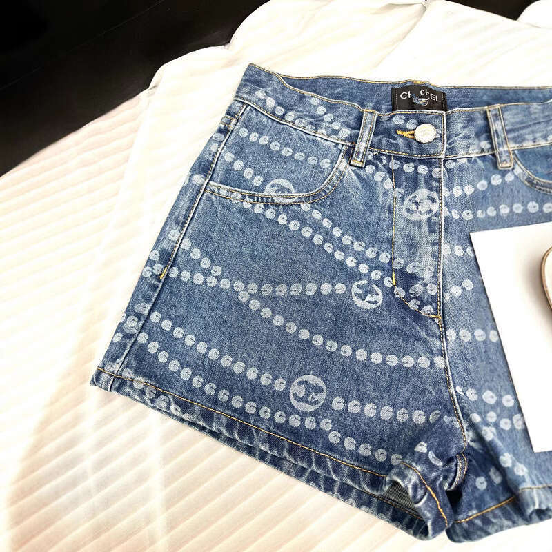 Shenzhen Nanyou 2025 Spring/Summer Fashion Trend Versatile Pearl Burnt Flower Women's Denim Shorts