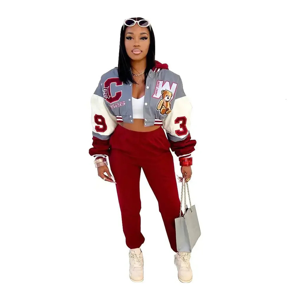 Fashionable casual baseball jacket with hat pocket print trendy staff collar loose fit suitable for womens 250409