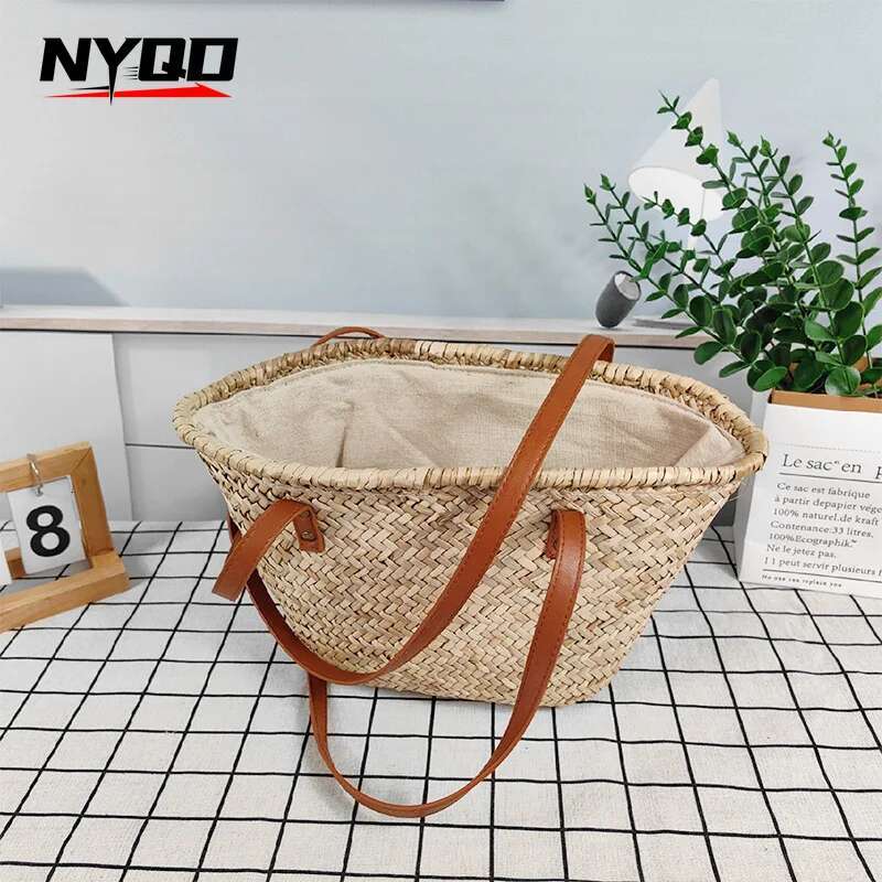 Women Casual Designer Weaving Large Capacity Diagonal Shoulder Crossbody Ladies Rattan Beach Vacation Package Straw Tote Bag