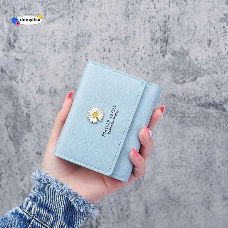 2025 New Fashion Ladies Daisy Print Short Small Three Fold Handmade Wallet Multi-card Card Bag Coin Purses for Women ddmythur