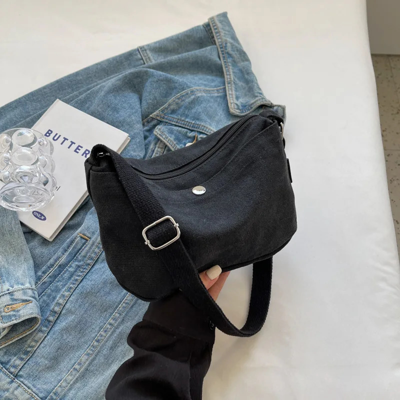 Small Canvas Womens Bag Black Shoulder Cross Messenger Y2K Ecological Korean Shopping Student Handbag Side 250408