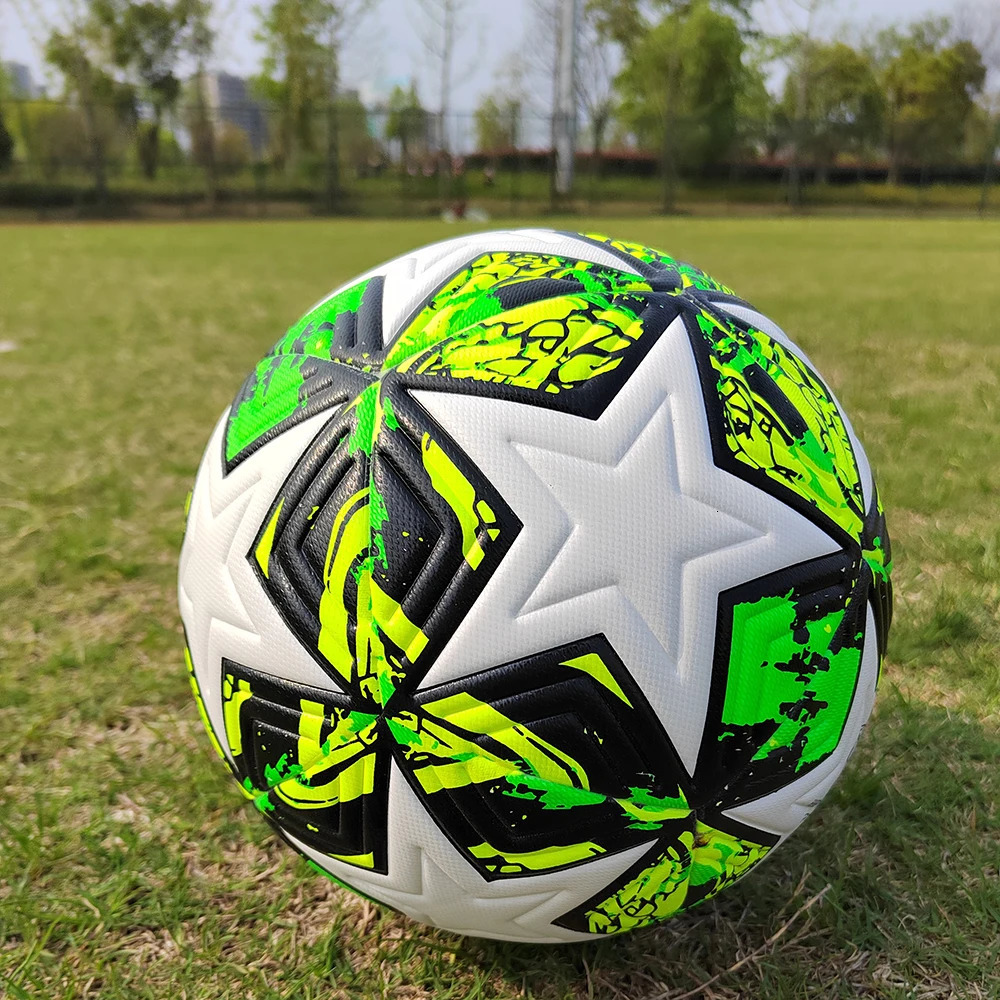High Quality Soccer Balls Official Size 45 PU Material Seamless Goal Team Outdoor Match Game Football Training Ballon De Foot 251027