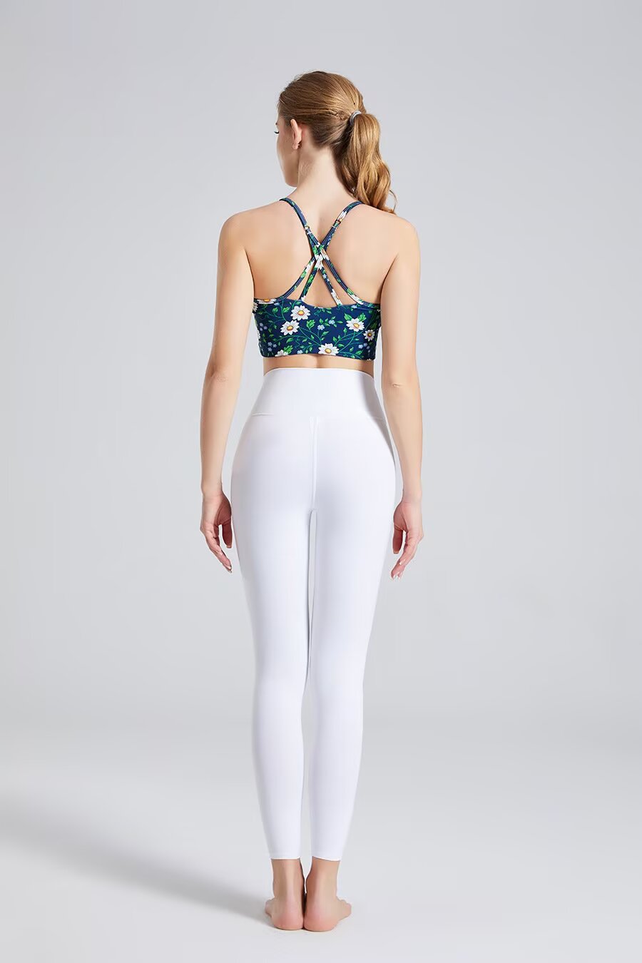 Fitness Crop Jersey - Supportive Women's Athletic Bra Featuring Comfort Fit and Push-Up Design for High-Intensity Activities